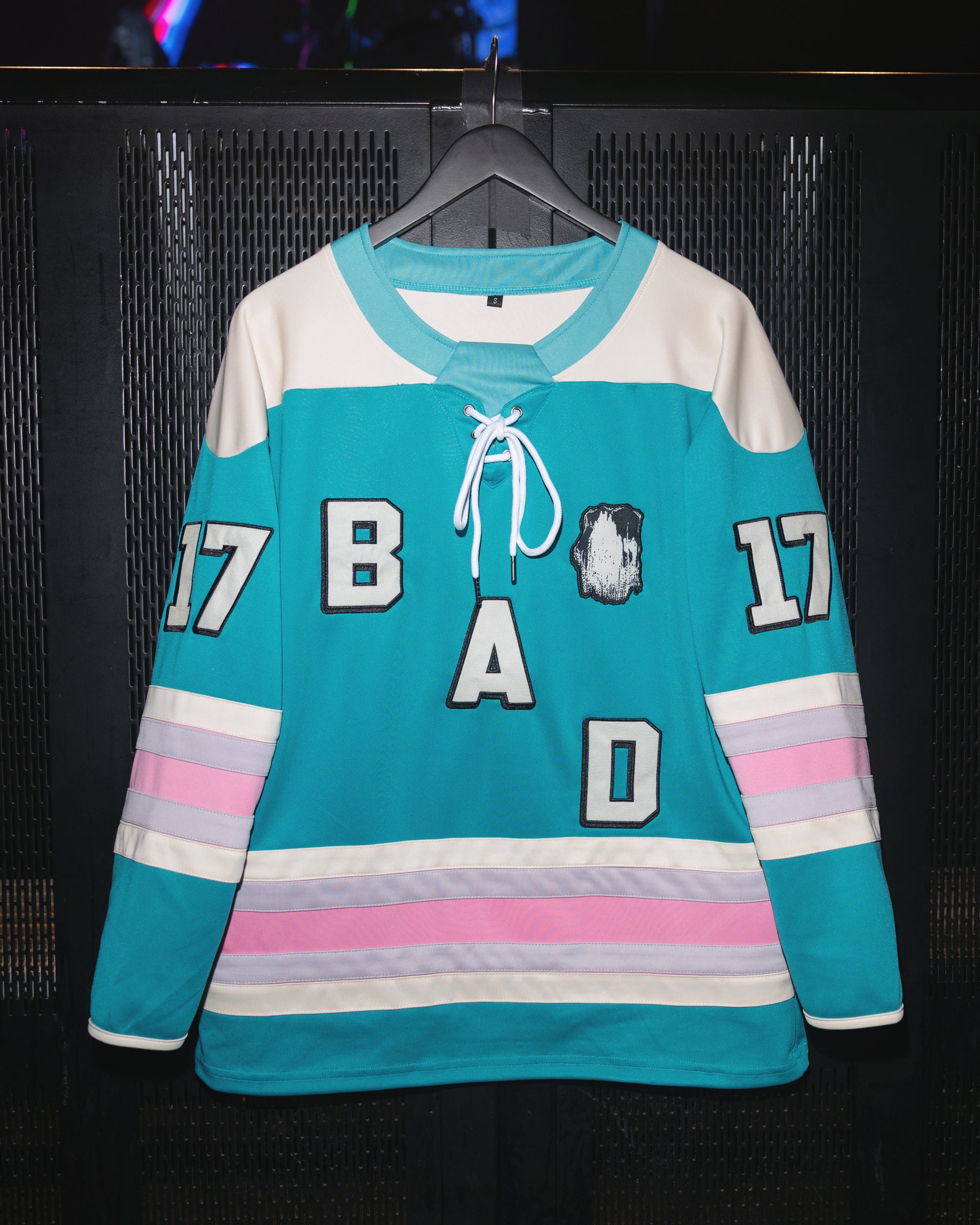 BADLANDS HOCKEY JERSEY – Halsey Store